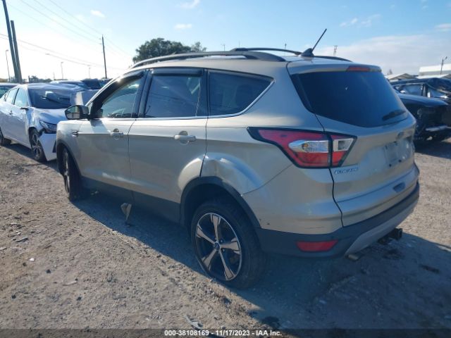 Photo 2 VIN: 1FMCU9HDXJUA69412 - FORD ESCAPE 