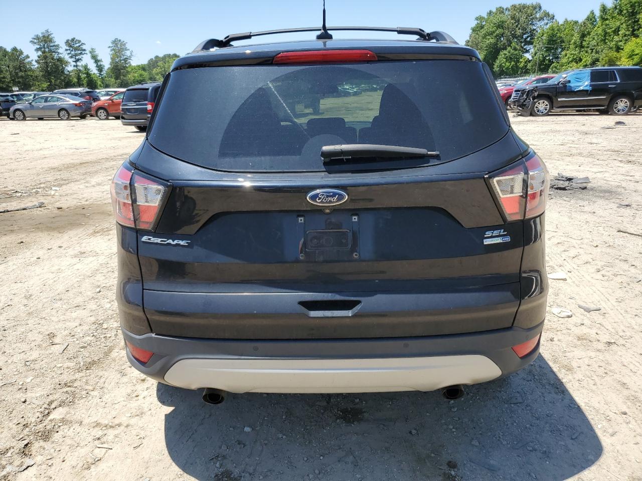 Photo 5 VIN: 1FMCU9HDXJUB86889 - FORD ESCAPE 