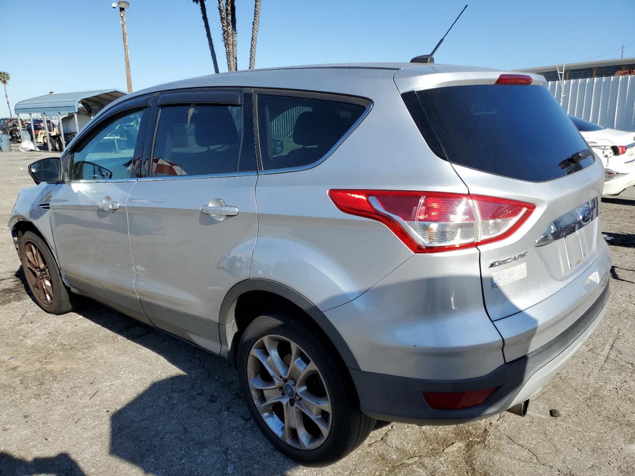 Photo 1 VIN: 1FMCU9HX5DUC16721 - FORD ESCAPE 