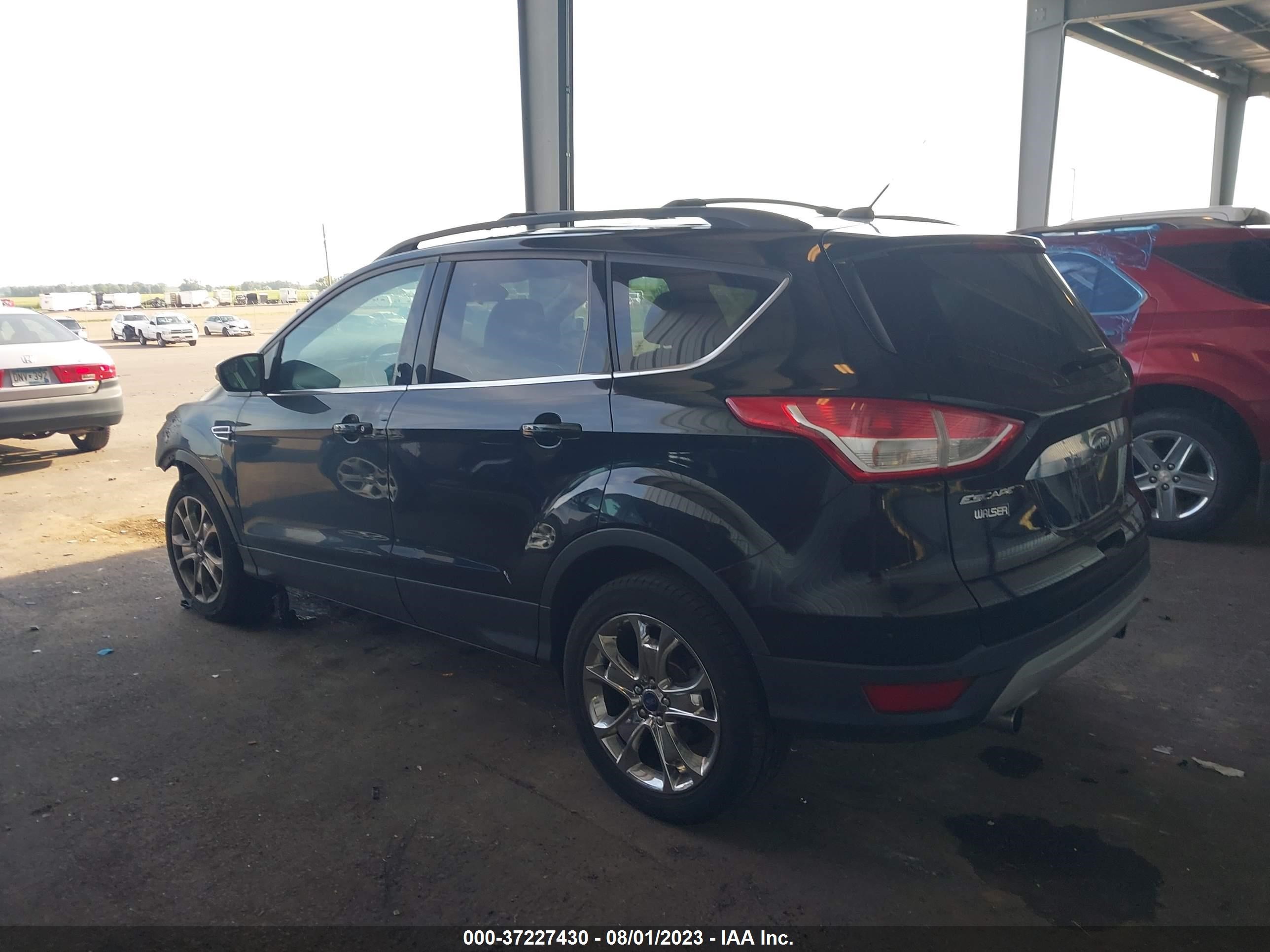 Photo 2 VIN: 1FMCU9HX9DUA17008 - FORD ESCAPE 