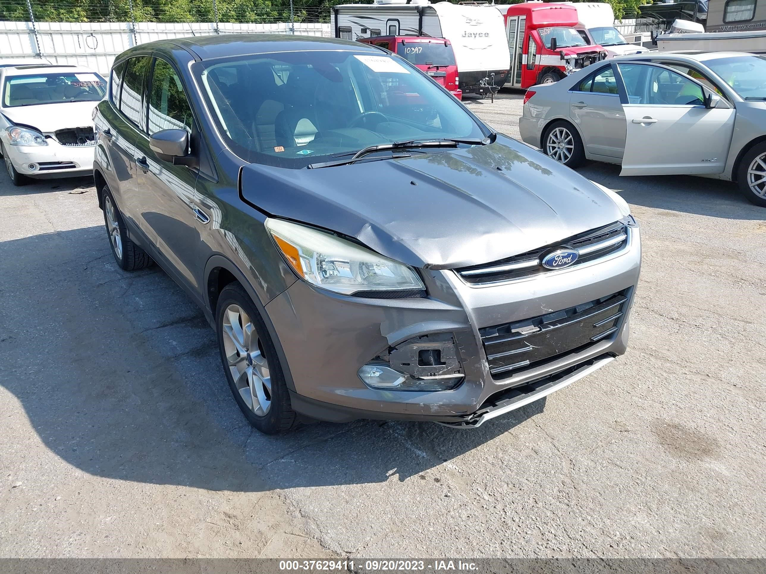 Photo 5 VIN: 1FMCU9HXXDUC60231 - FORD ESCAPE 