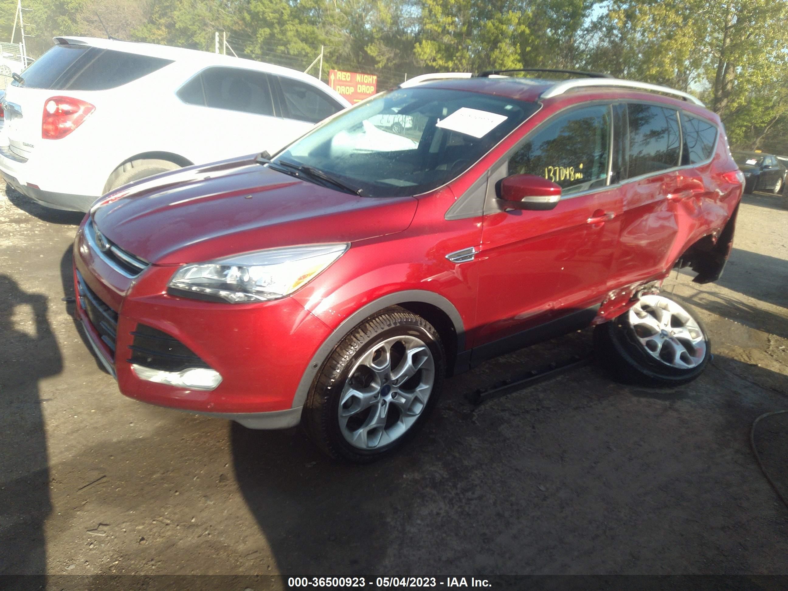 Photo 1 VIN: 1FMCU9J90DUA58137 - FORD ESCAPE 