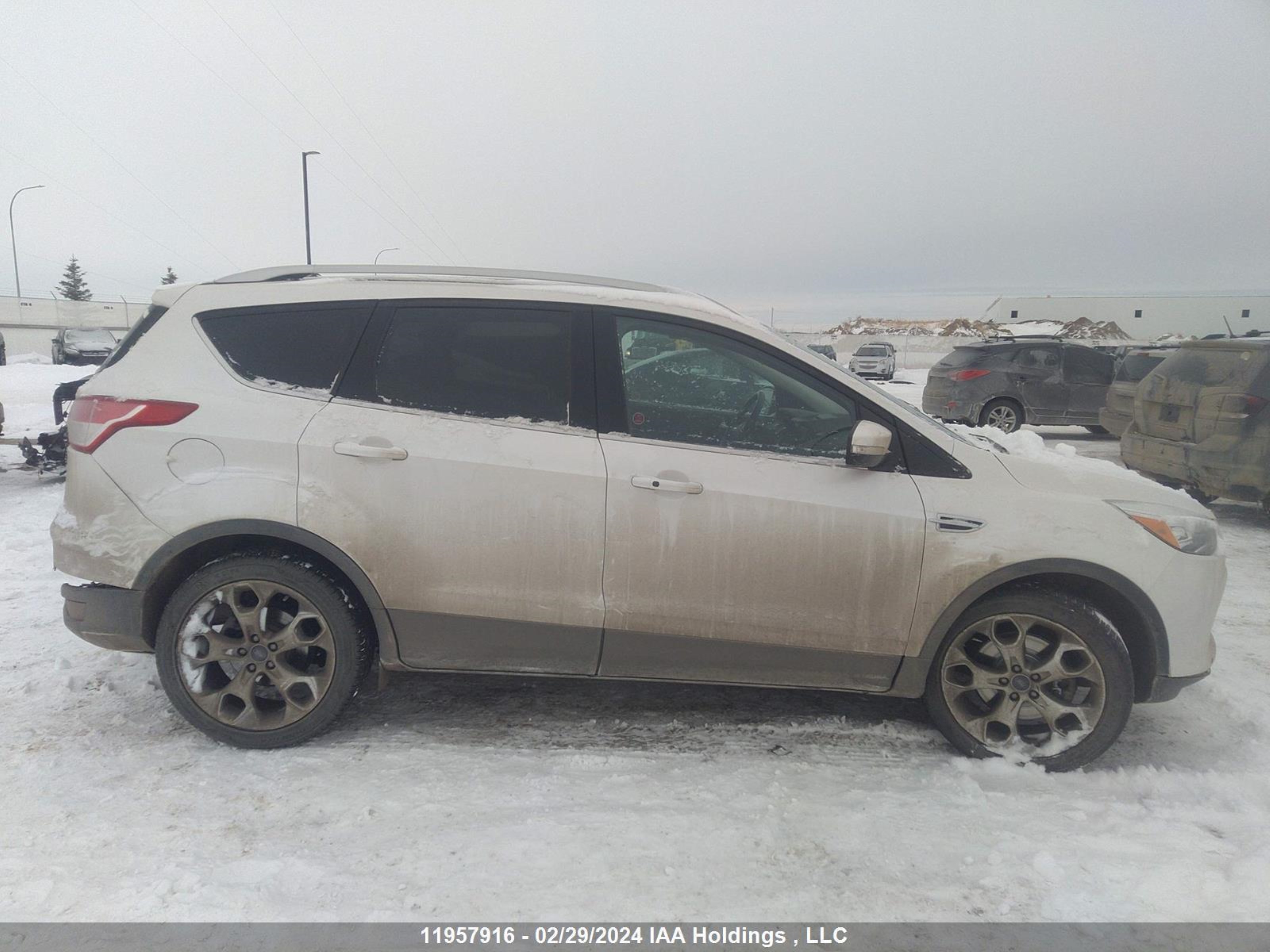 Photo 12 VIN: 1FMCU9J90EUA32817 - FORD ESCAPE 