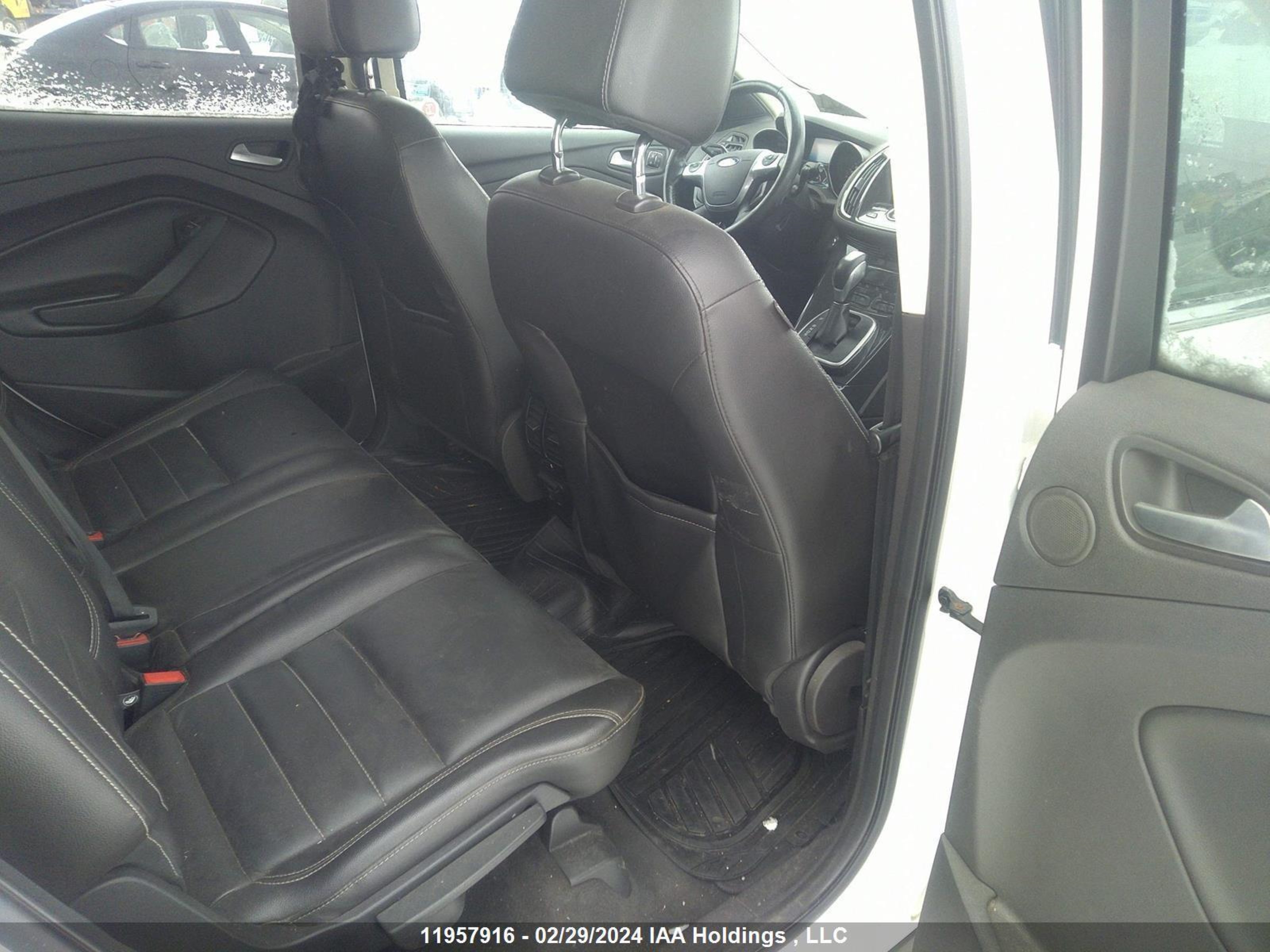 Photo 7 VIN: 1FMCU9J90EUA32817 - FORD ESCAPE 