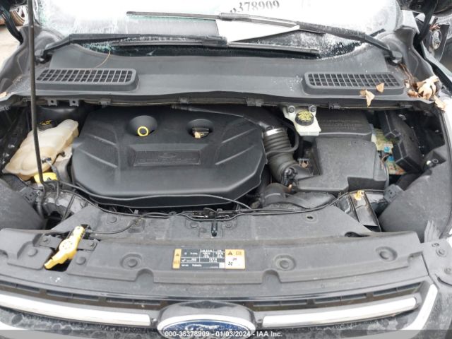 Photo 9 VIN: 1FMCU9J90FUA03979 - FORD ESCAPE 