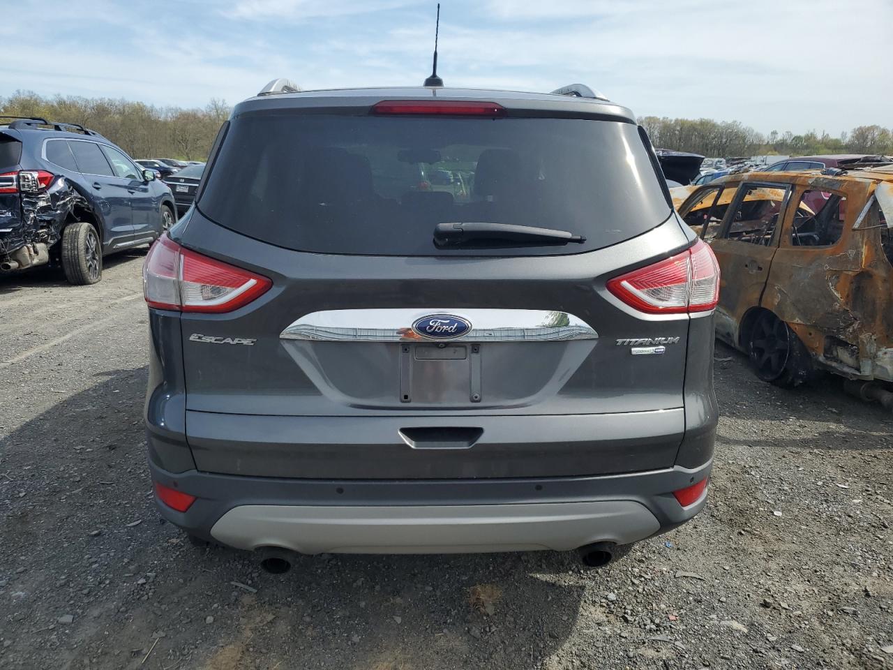 Photo 5 VIN: 1FMCU9J90FUA14156 - FORD ESCAPE 