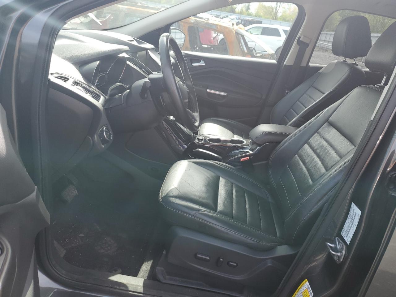 Photo 6 VIN: 1FMCU9J90FUA14156 - FORD ESCAPE 