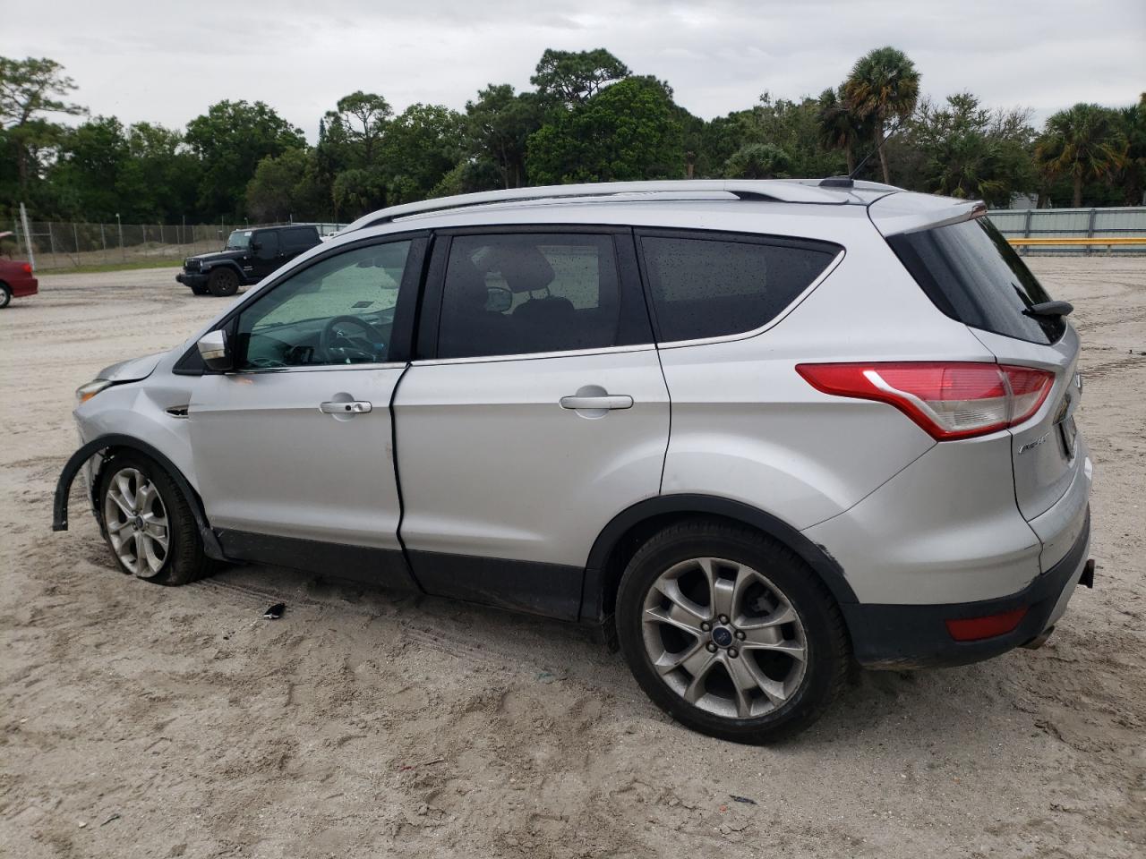 Photo 1 VIN: 1FMCU9J90FUA58559 - FORD ESCAPE 