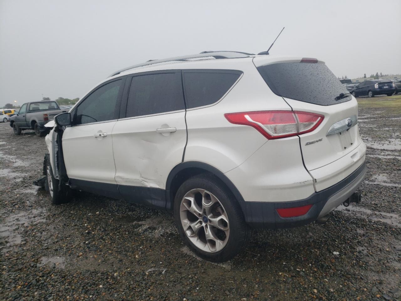 Photo 1 VIN: 1FMCU9J90FUC89381 - FORD ESCAPE 