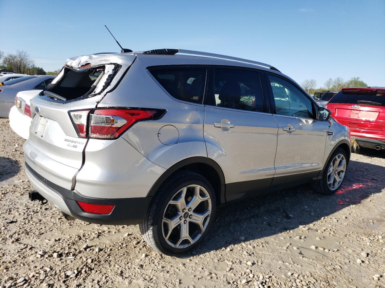 Photo 2 VIN: 1FMCU9J90HUC45383 - FORD ESCAPE 