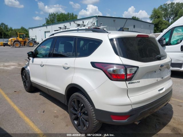 Photo 2 VIN: 1FMCU9J90JUA00377 - FORD ESCAPE 