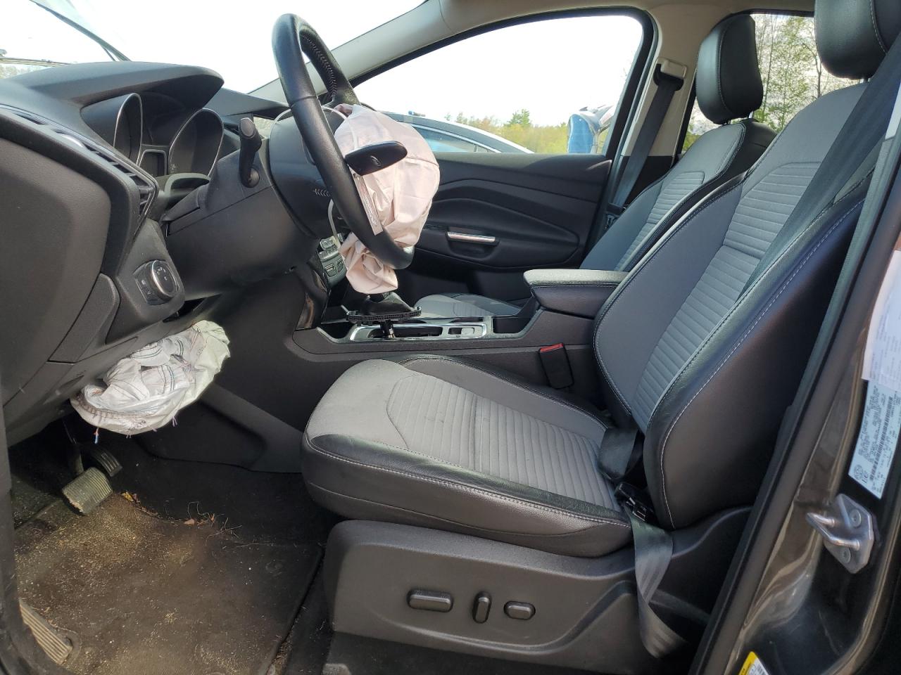 Photo 6 VIN: 1FMCU9J90KUB89646 - FORD ESCAPE 