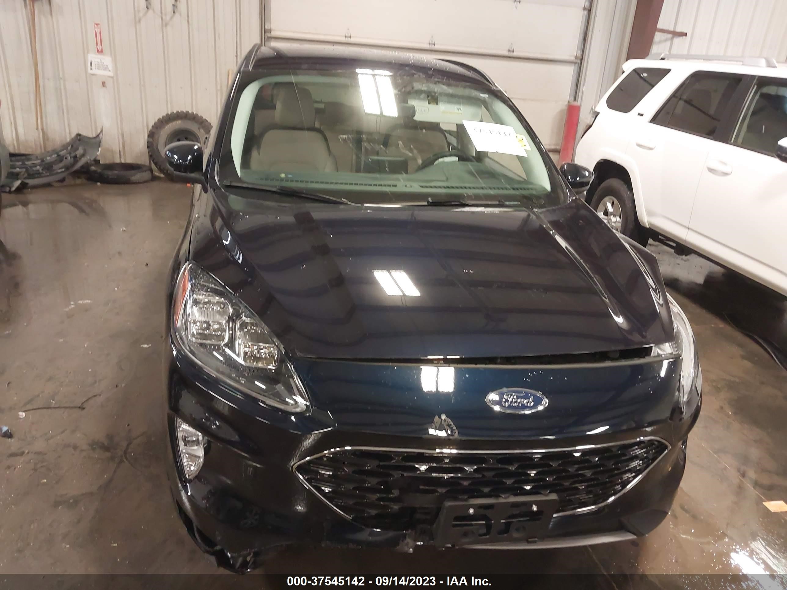 Photo 11 VIN: 1FMCU9J90MUA63077 - FORD ESCAPE 