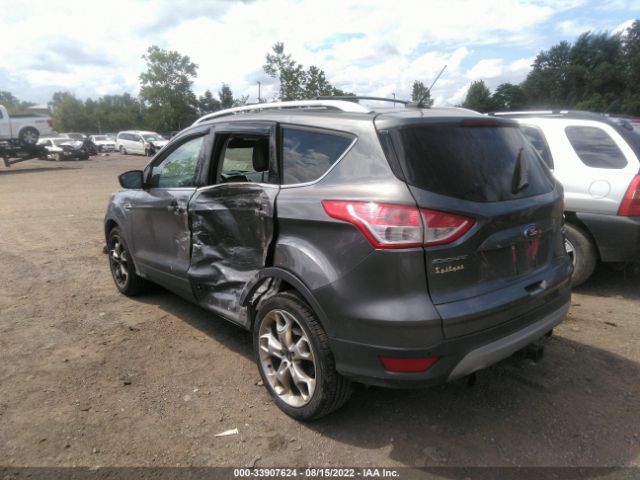 Photo 2 VIN: 1FMCU9J91DUB92381 - FORD ESCAPE 