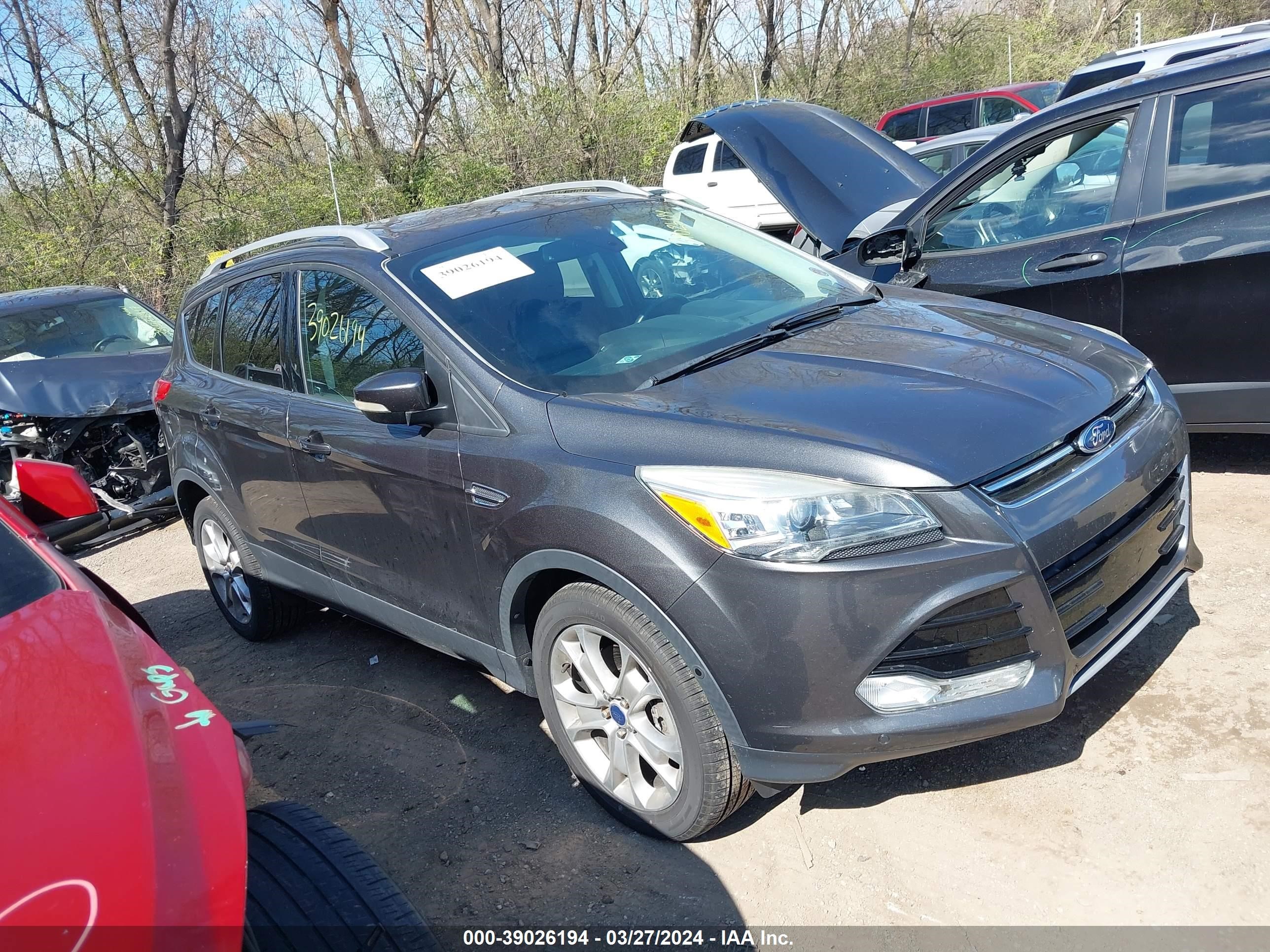 Photo 0 VIN: 1FMCU9J91FUC90328 - FORD ESCAPE 