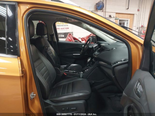 Photo 4 VIN: 1FMCU9J91GUA34787 - FORD ESCAPE 