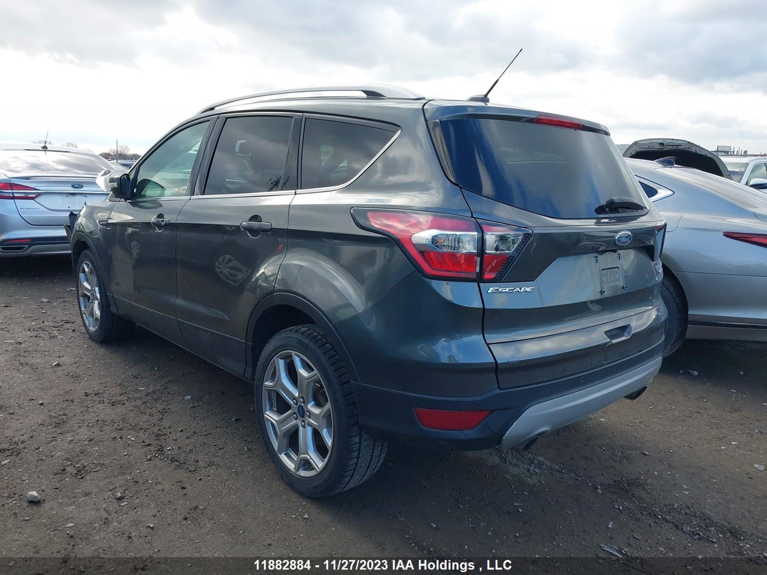 Photo 2 VIN: 1FMCU9J91HUB16956 - FORD ESCAPE 