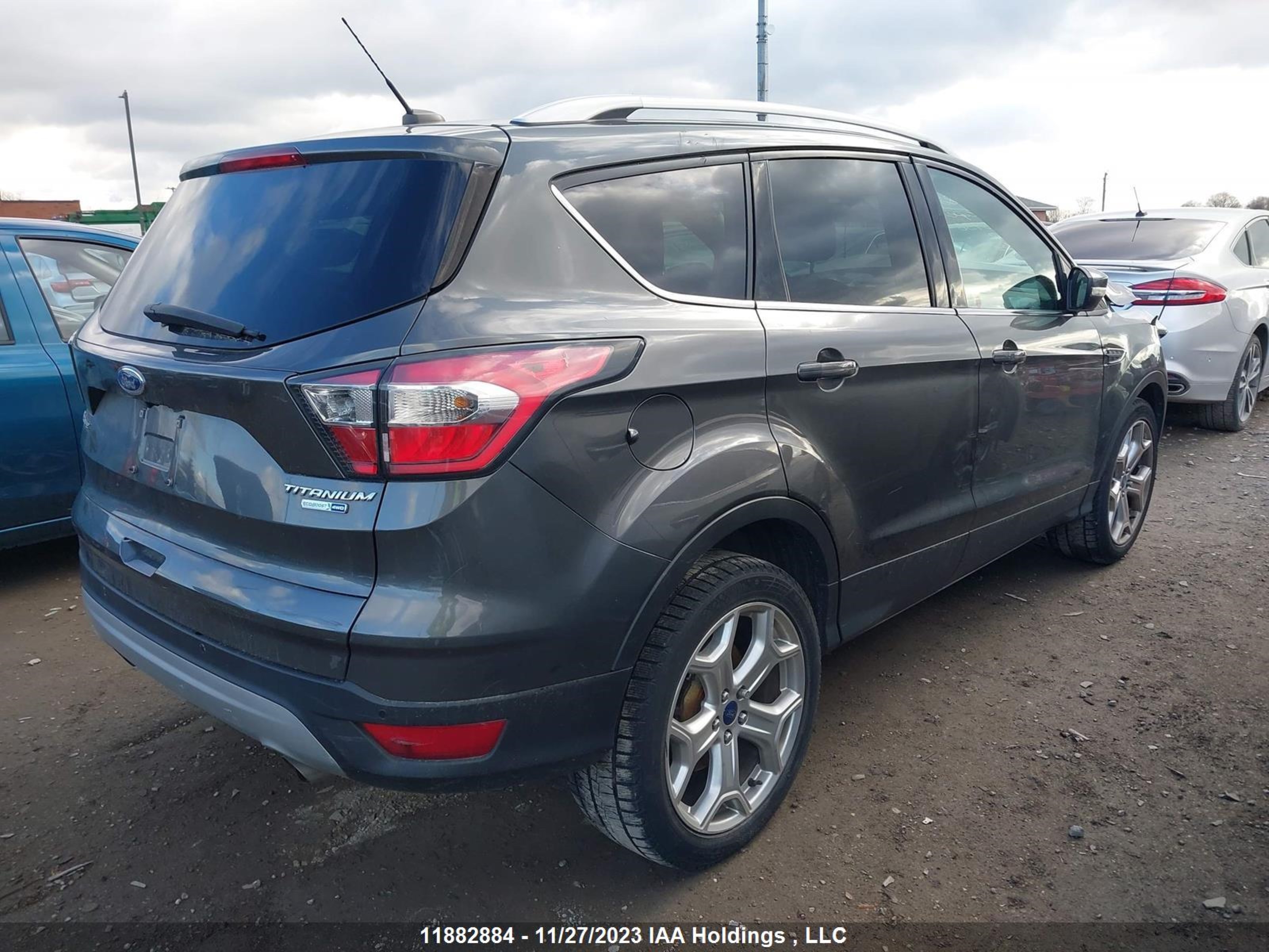 Photo 3 VIN: 1FMCU9J91HUB16956 - FORD ESCAPE 