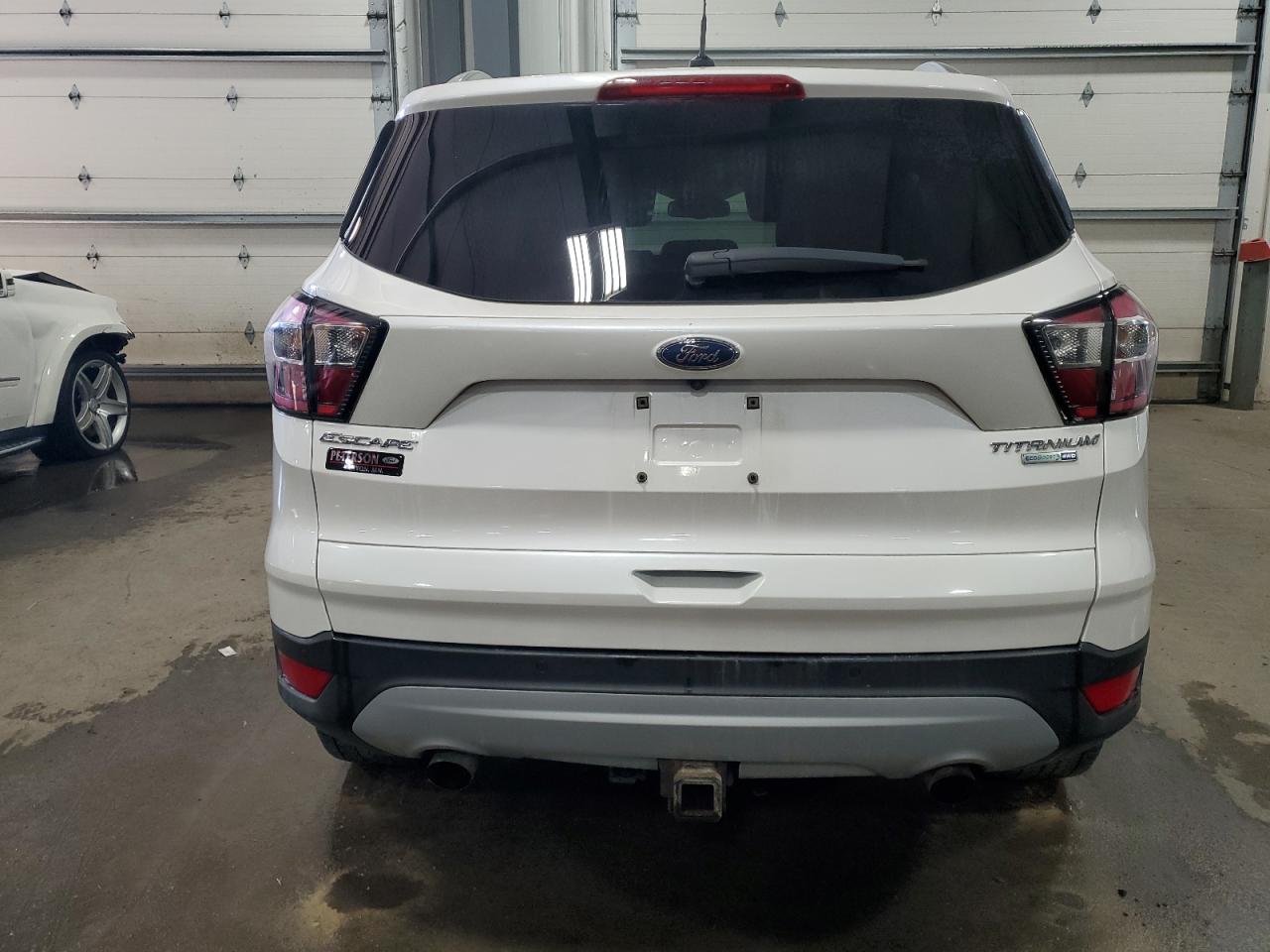 Photo 5 VIN: 1FMCU9J91HUB89518 - FORD ESCAPE 