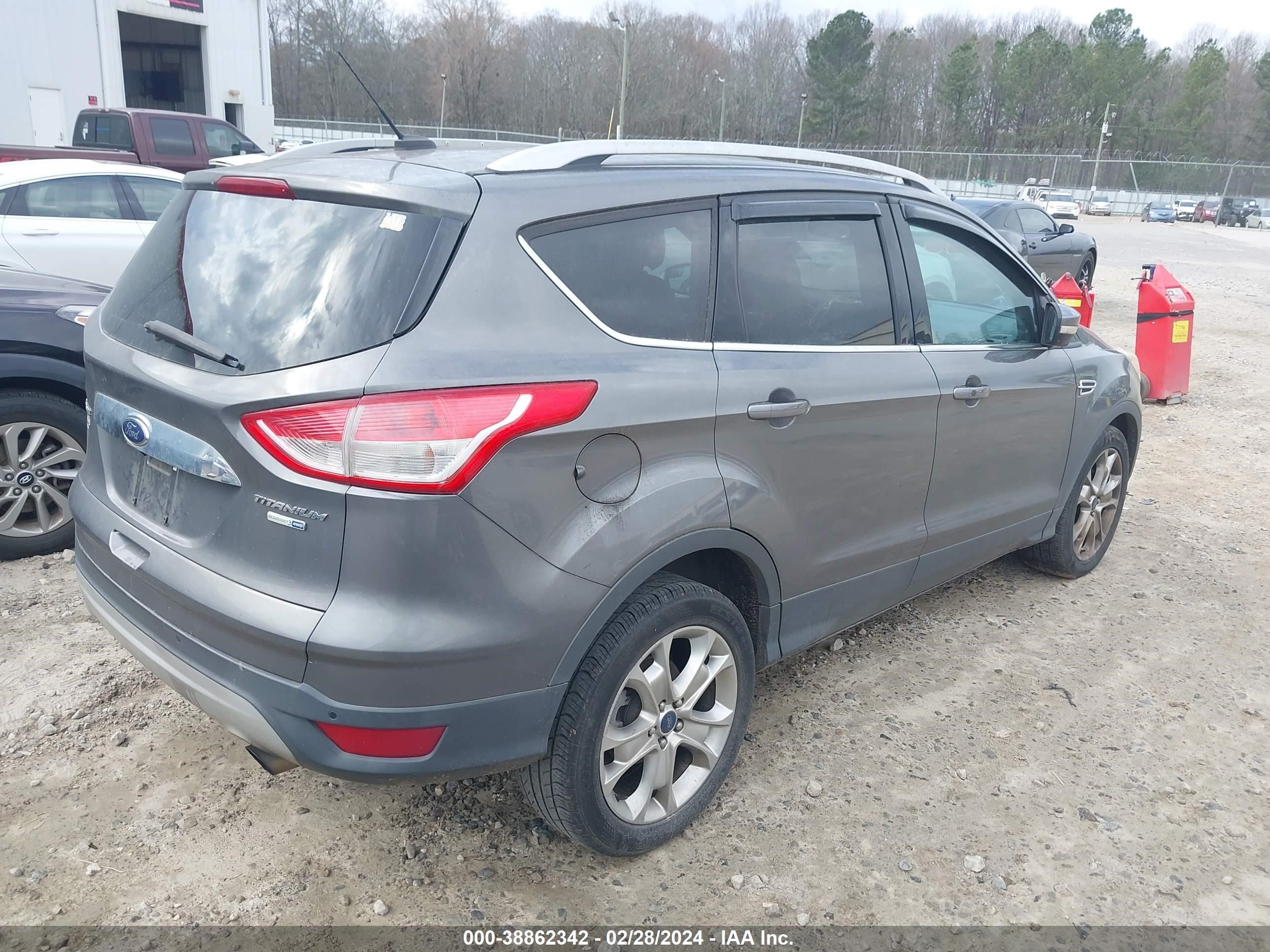 Photo 3 VIN: 1FMCU9J92EUB66177 - FORD ESCAPE 