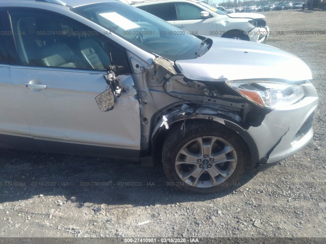 Photo 5 VIN: 1FMCU9J92EUC81152 - FORD ESCAPE 