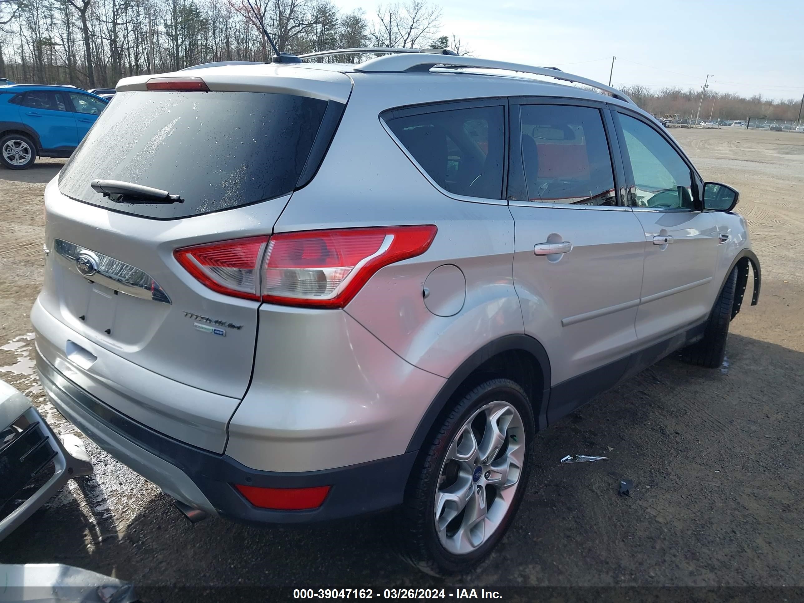 Photo 3 VIN: 1FMCU9J92EUE55494 - FORD ESCAPE 