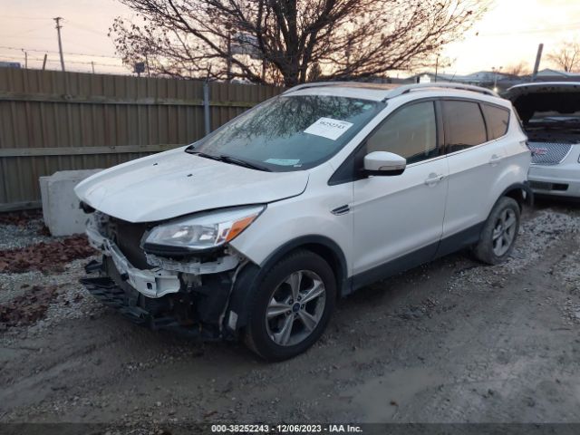 Photo 1 VIN: 1FMCU9J92FUA28236 - FORD ESCAPE 