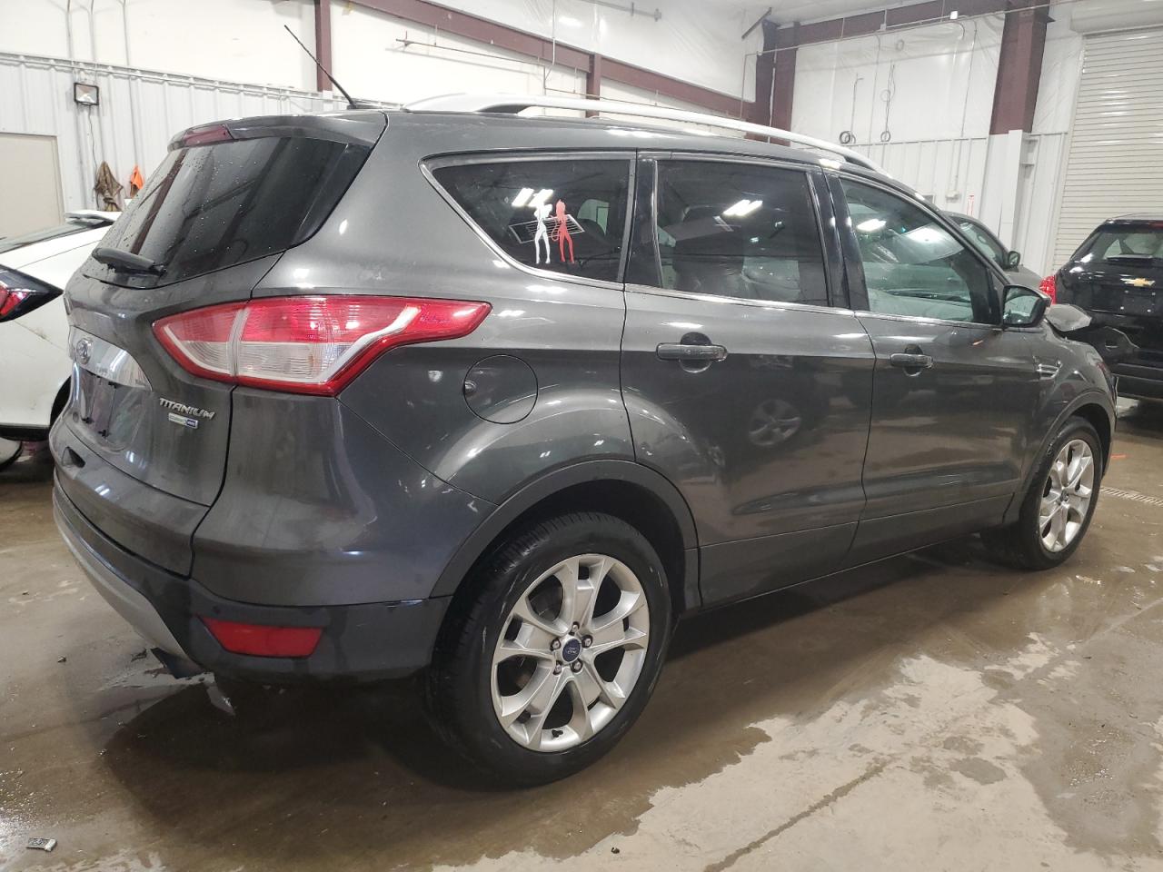 Photo 2 VIN: 1FMCU9J92FUB70845 - FORD ESCAPE 