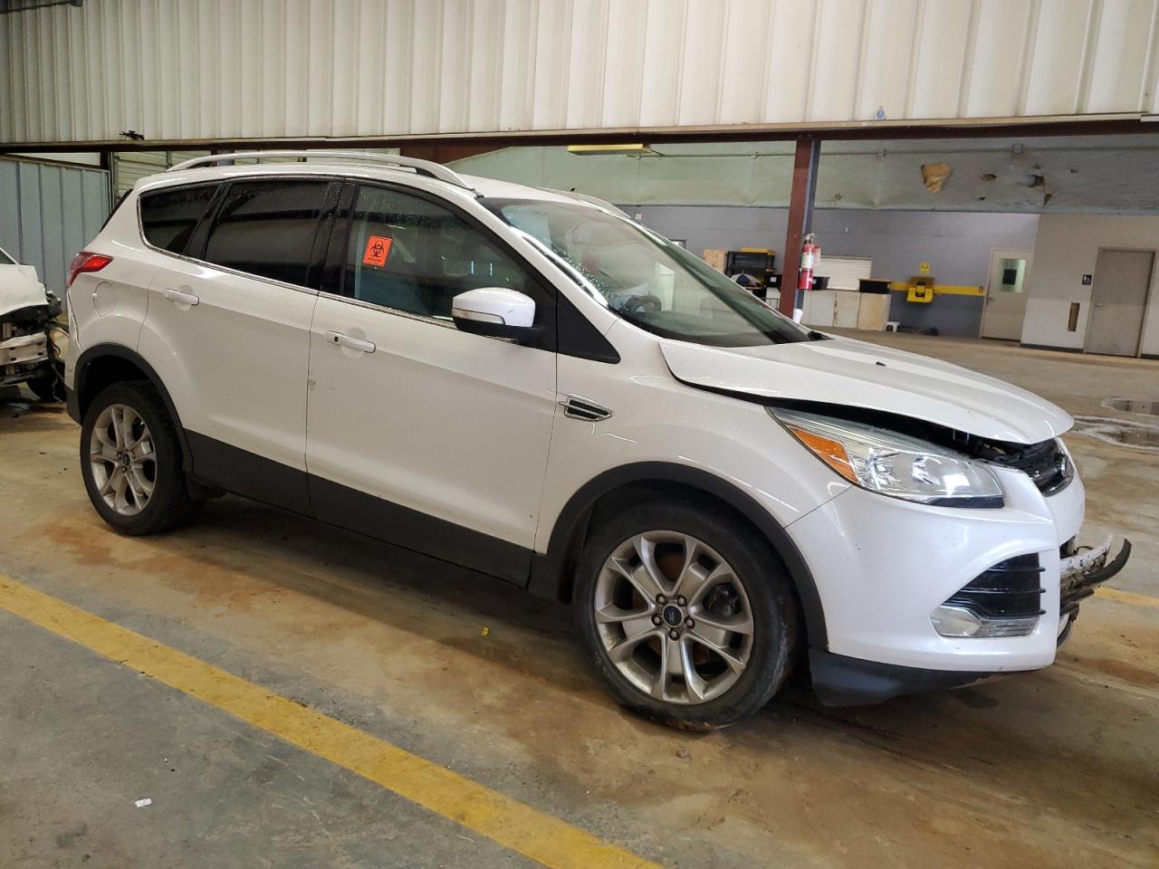 Photo 3 VIN: 1FMCU9J92FUC66863 - FORD ESCAPE 