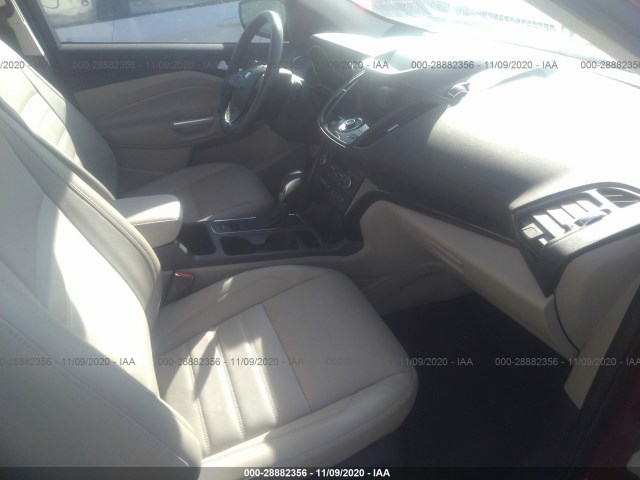 Photo 4 VIN: 1FMCU9J92KUB79684 - FORD ESCAPE 