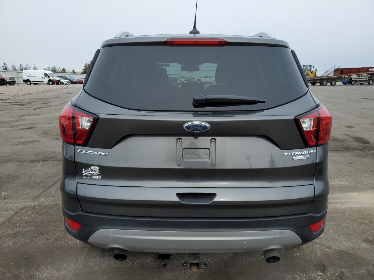 Photo 5 VIN: 1FMCU9J92KUC31881 - FORD ESCAPE 