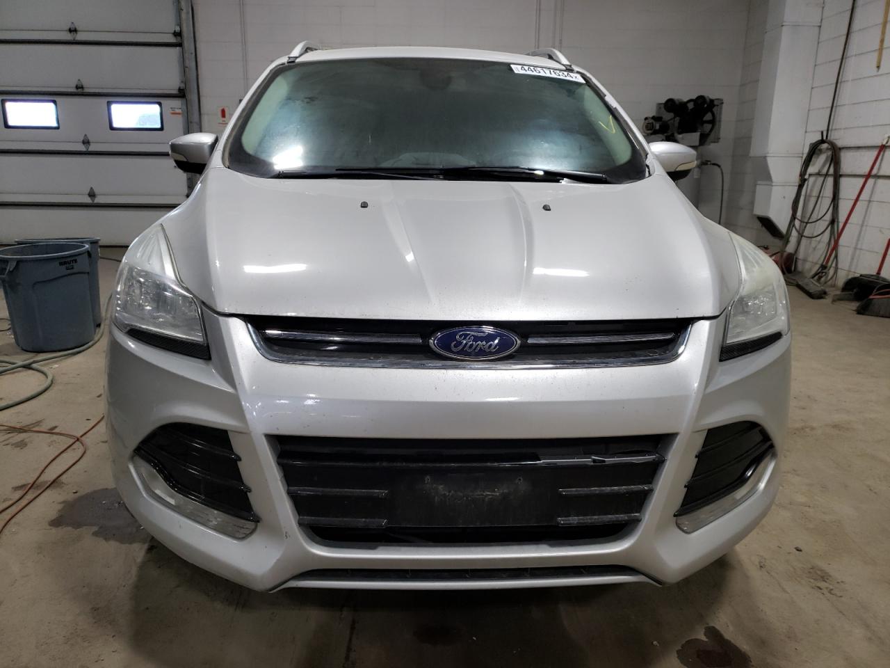 Photo 4 VIN: 1FMCU9J93FUA26835 - FORD ESCAPE 