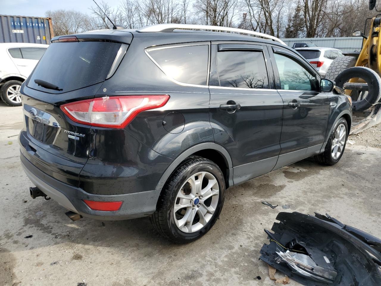 Photo 2 VIN: 1FMCU9J93FUB37272 - FORD ESCAPE 