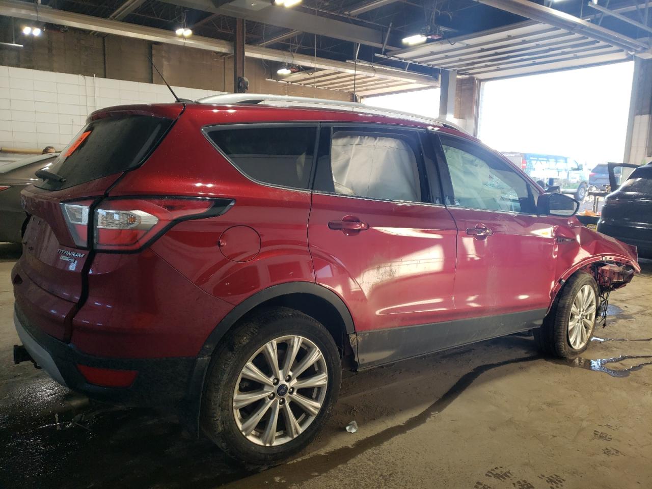 Photo 2 VIN: 1FMCU9J93HUD42027 - FORD ESCAPE 