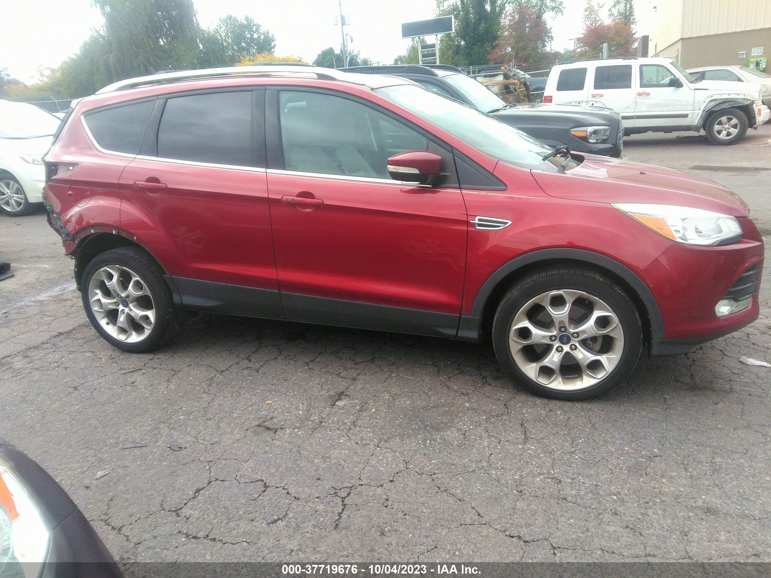 Photo 13 VIN: 1FMCU9J94EUC05545 - FORD ESCAPE 