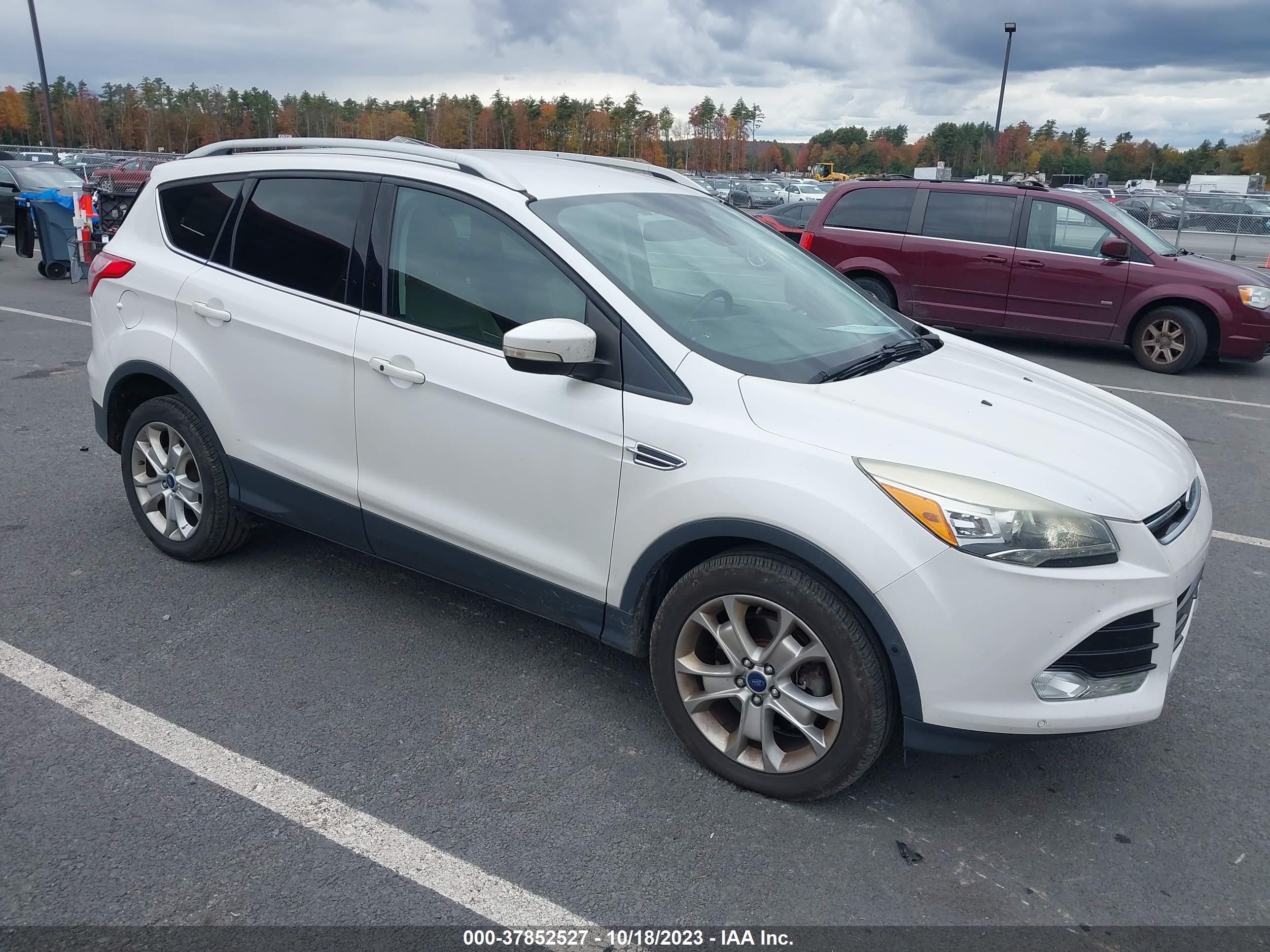 Photo 0 VIN: 1FMCU9J94FUA14337 - FORD ESCAPE 