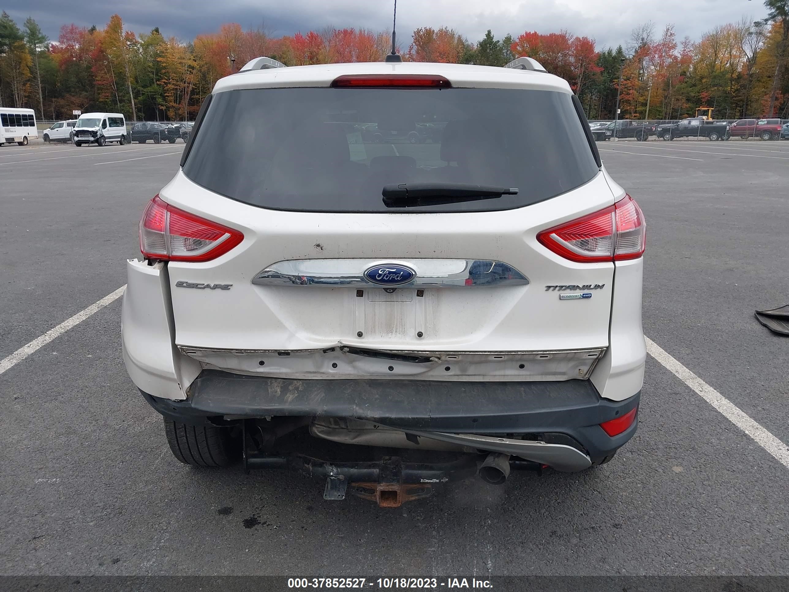 Photo 15 VIN: 1FMCU9J94FUA14337 - FORD ESCAPE 