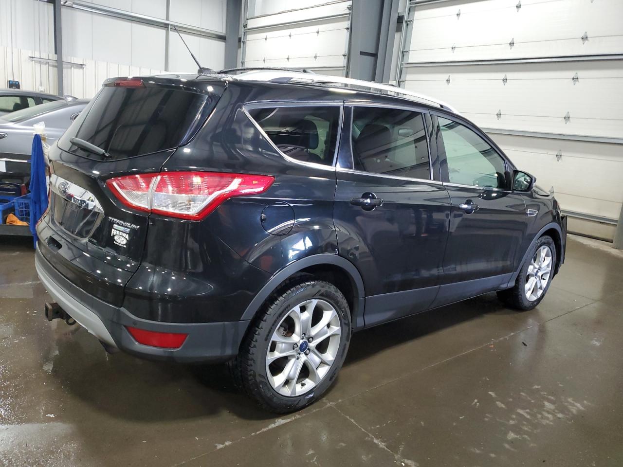 Photo 2 VIN: 1FMCU9J94FUA57771 - FORD ESCAPE 