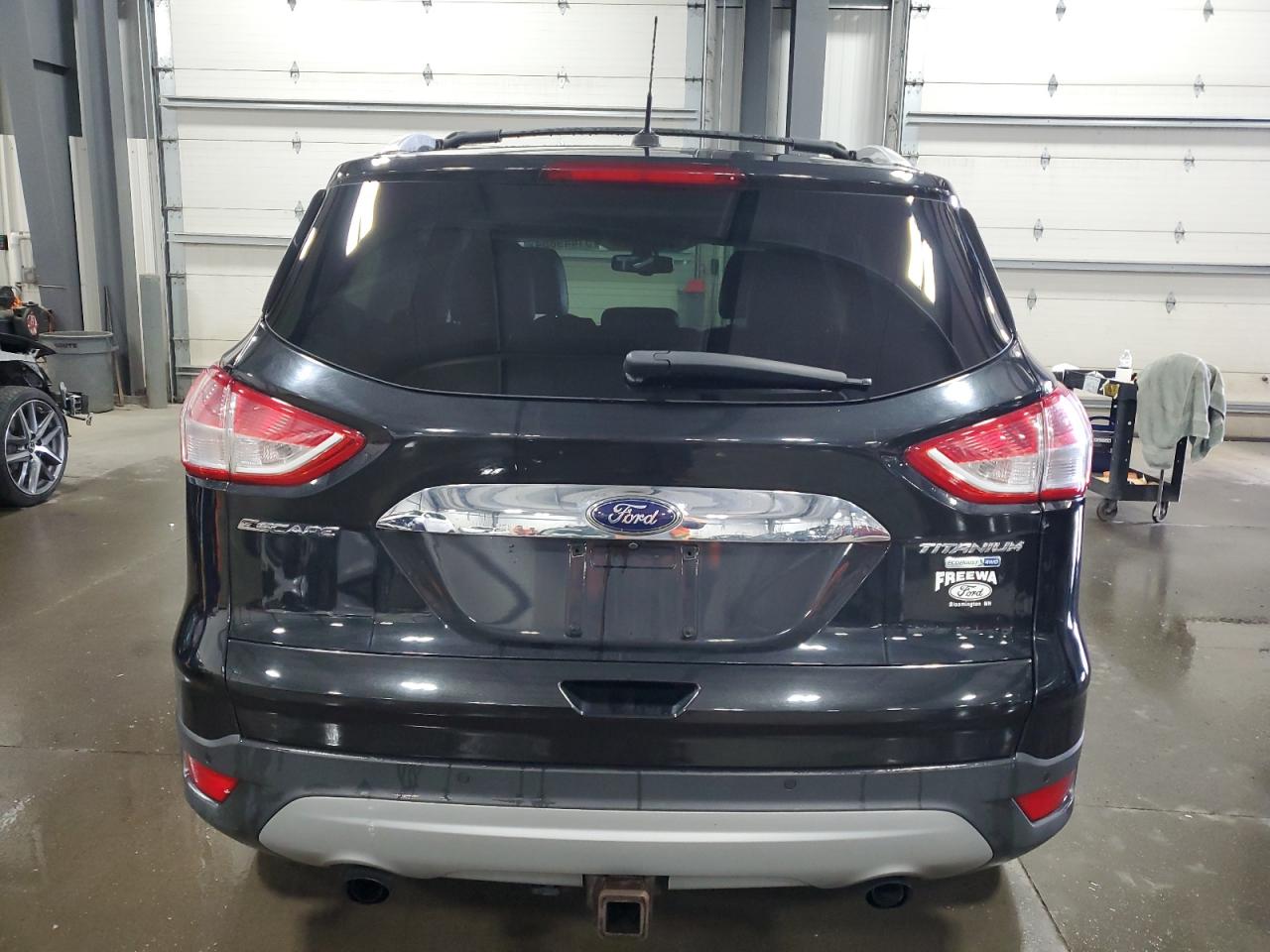 Photo 5 VIN: 1FMCU9J94FUA57771 - FORD ESCAPE 