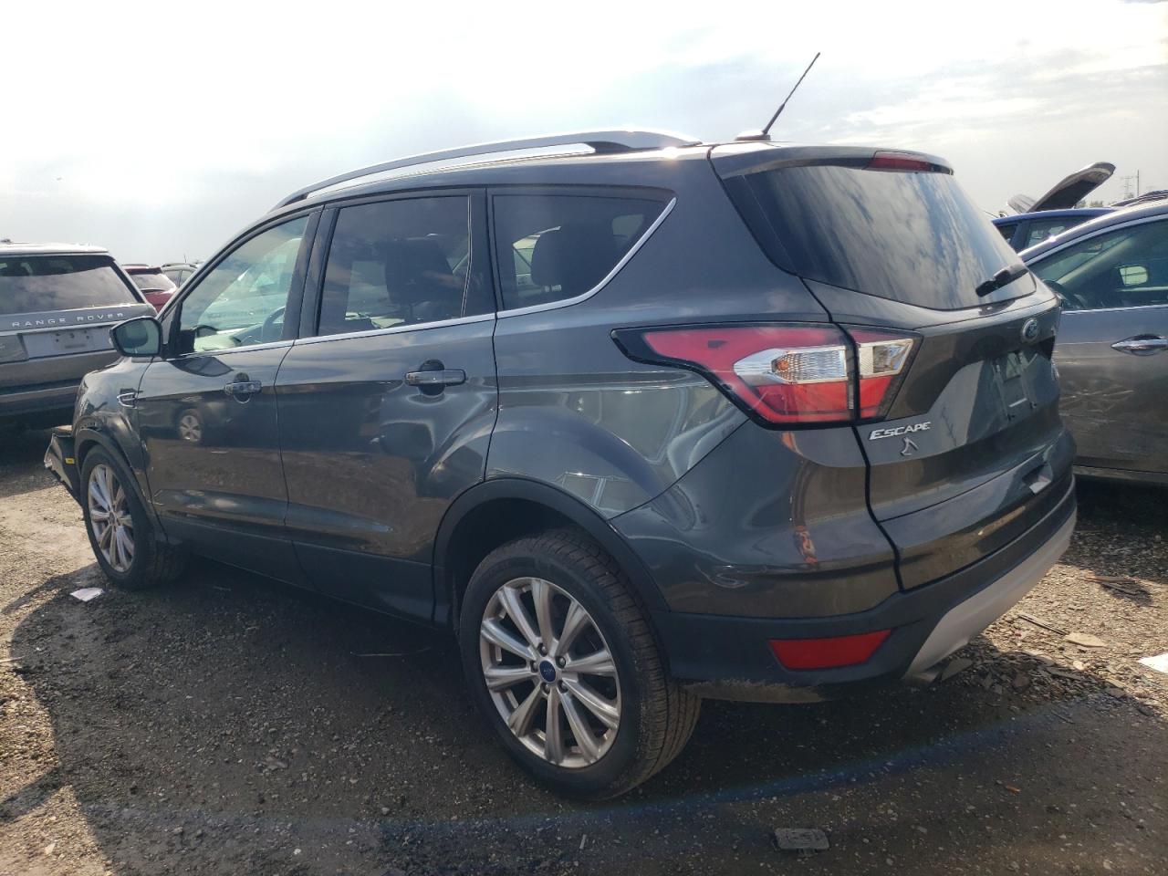 Photo 1 VIN: 1FMCU9J94HUC13360 - FORD ESCAPE 