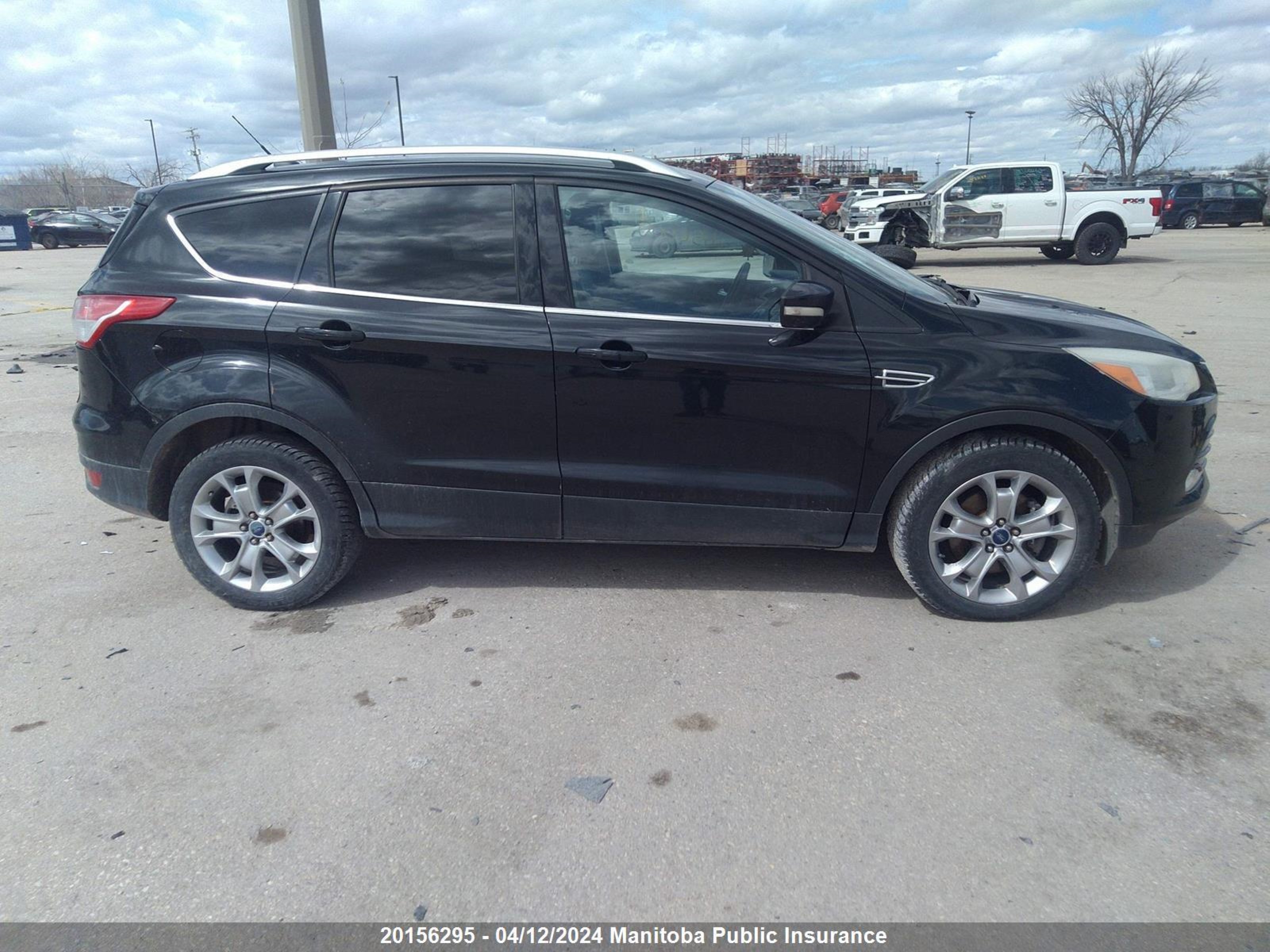 Photo 12 VIN: 1FMCU9J95EUB87962 - FORD ESCAPE 