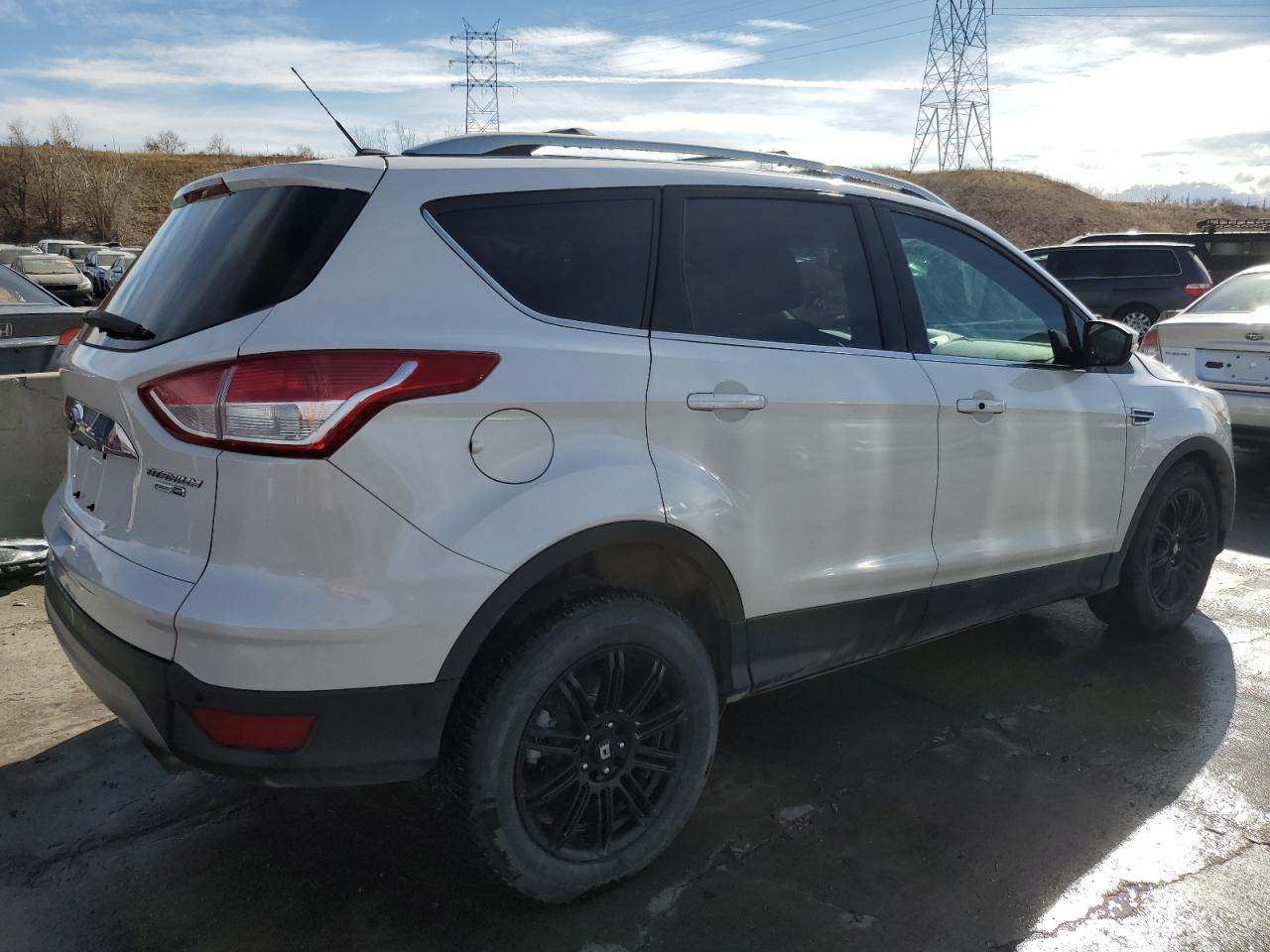 Photo 2 VIN: 1FMCU9J95FUA78693 - FORD ESCAPE 