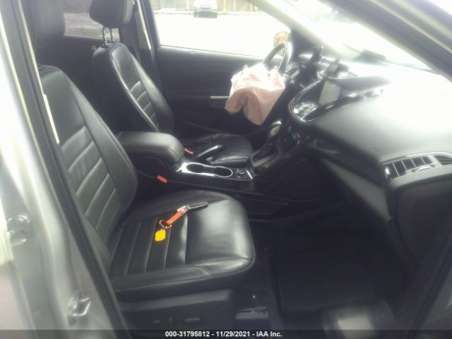 Photo 4 VIN: 1FMCU9J95GUB55516 - FORD ESCAPE 