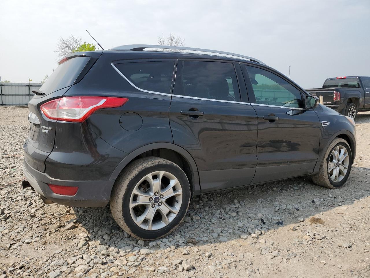 Photo 2 VIN: 1FMCU9J95GUB77189 - FORD ESCAPE 