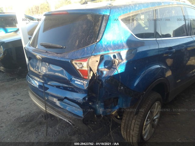 Photo 5 VIN: 1FMCU9J95HUD34320 - FORD ESCAPE 