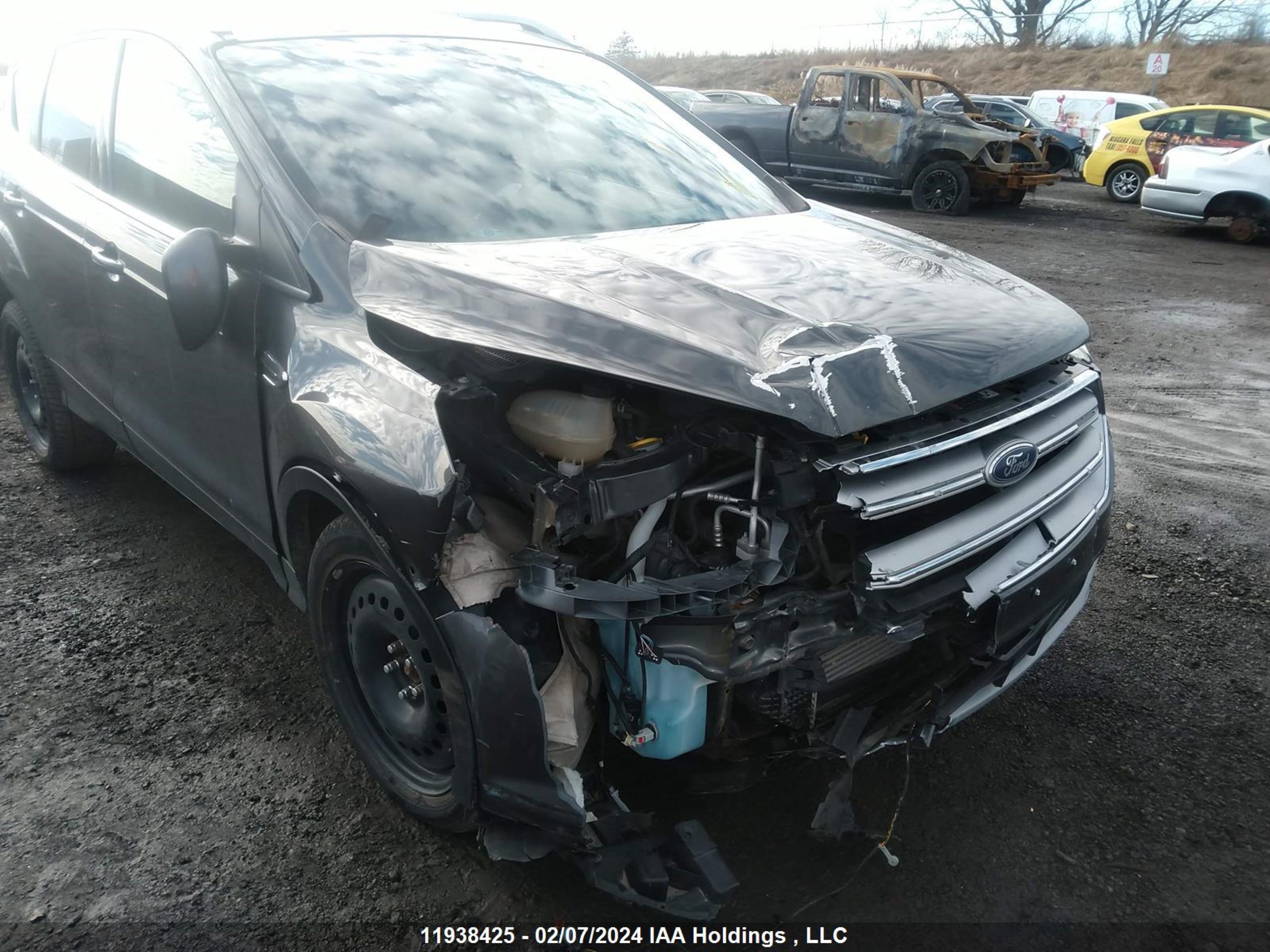 Photo 5 VIN: 1FMCU9J95HUD62389 - FORD ESCAPE 