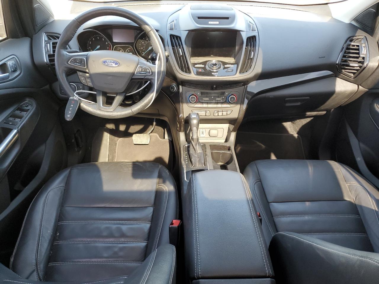 Photo 7 VIN: 1FMCU9J95JUA70604 - FORD ESCAPE 