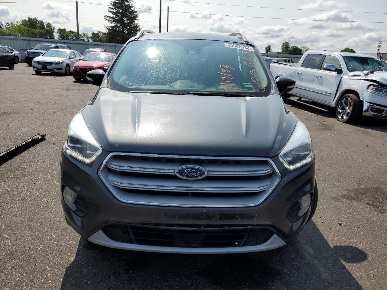 Photo 4 VIN: 1FMCU9J95JUC09212 - FORD ESCAPE 