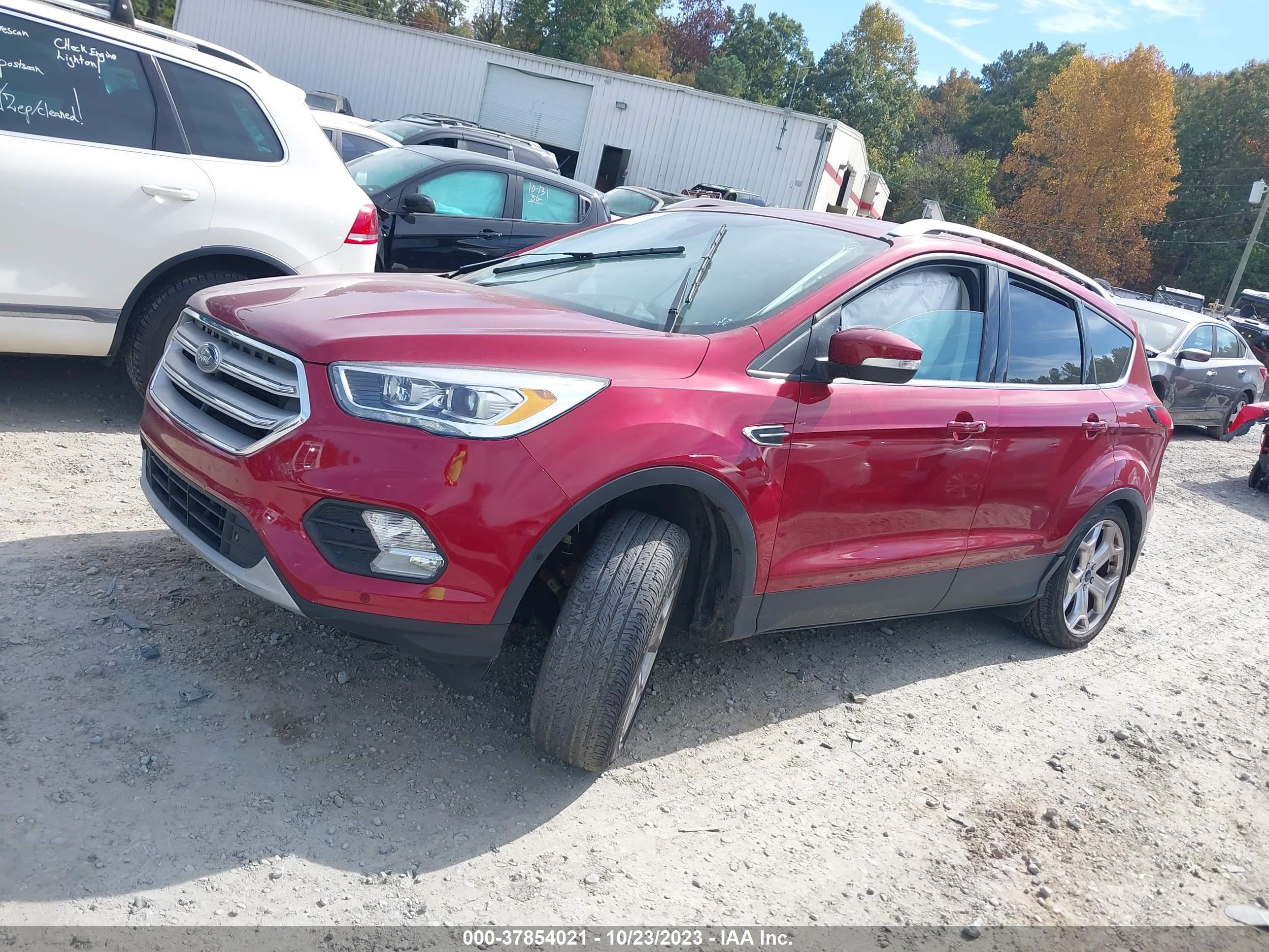 Photo 1 VIN: 1FMCU9J95KUA29715 - FORD ESCAPE 