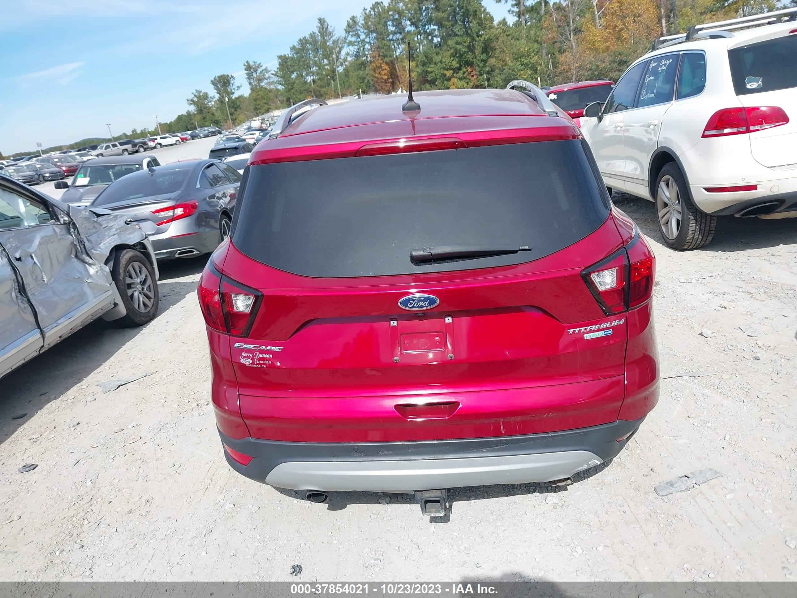 Photo 14 VIN: 1FMCU9J95KUA29715 - FORD ESCAPE 